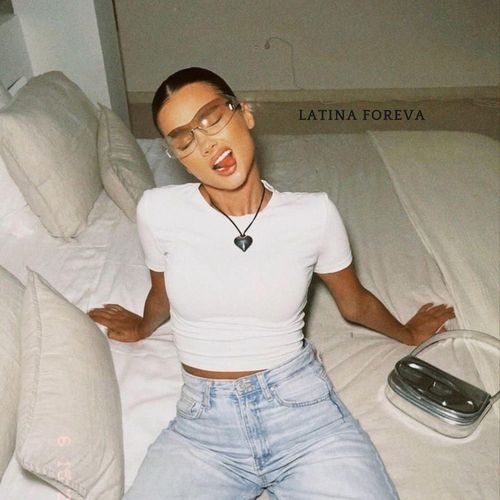 LATINA FOREVA