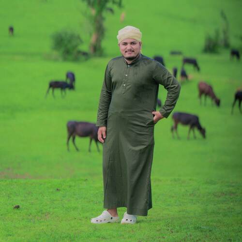 Mere Aaqa Madeene Me Mujhe