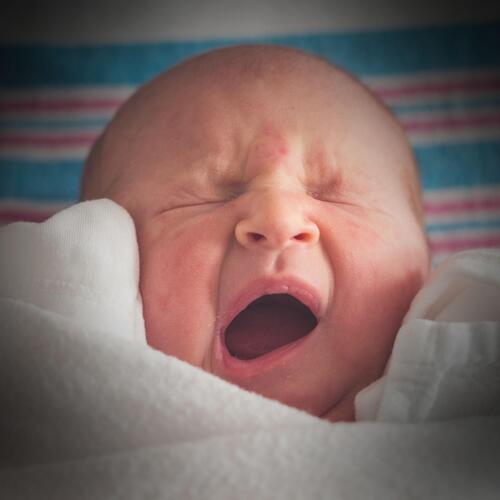 Hairdryer White Noise to Relax a Crying Baby_poster_image