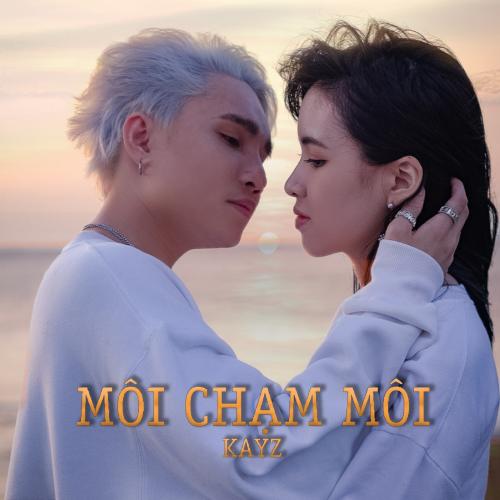 Môi Chạm Môi