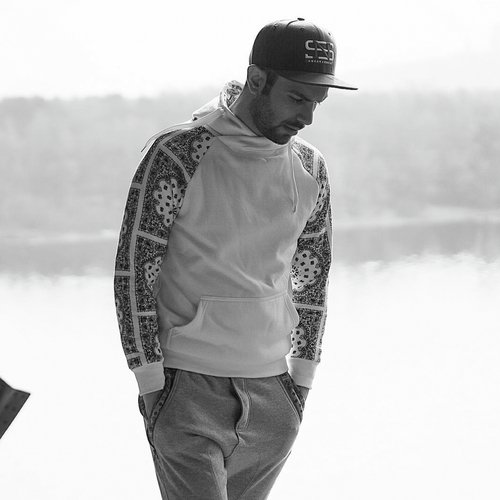 Vaghti Hame Khabim cover art
