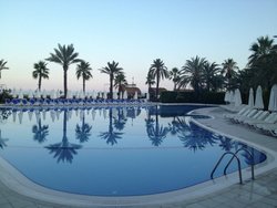 Summertime Chillout Sounds - 25 Relaxing Tunes for the Ultimate Chillout Sessions