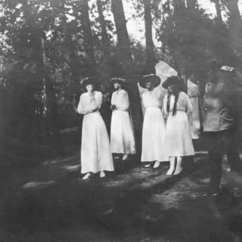 Revolución cover art