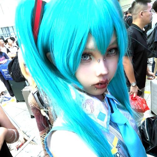 Todas Las Chulas Nos Miran