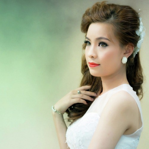 Lyna Thùy Linh