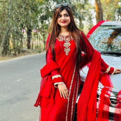আমি ছাড়া কেউ নাই আমার