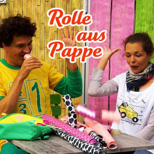 Eine Rolle aus Pappe_poster_image