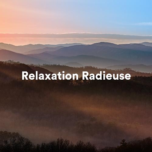 Évasion Éthérée (Musique relaxante pour dormir, Méditer et faire du yoga)