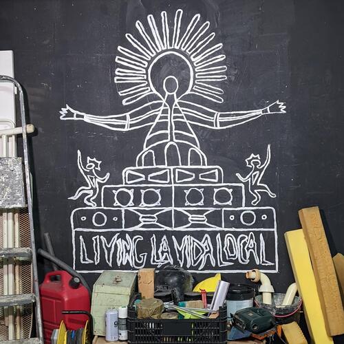 Living La Vida Local