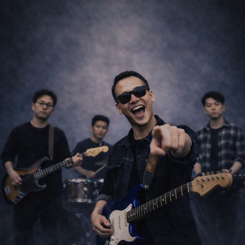 Tak Perlu Jadi Sempurna cover art