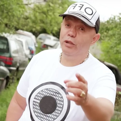 La un pas de casa mea