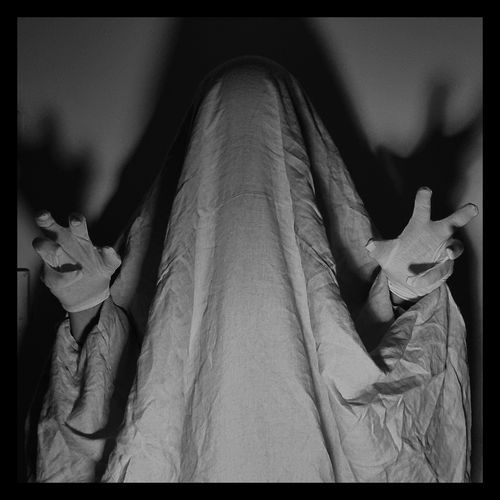 Tanssilakanakummitus