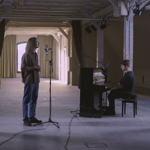 Bláfryst og kvirr (Live From Nordatlantens Brygge) cover art