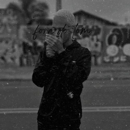Fora do tom cover art