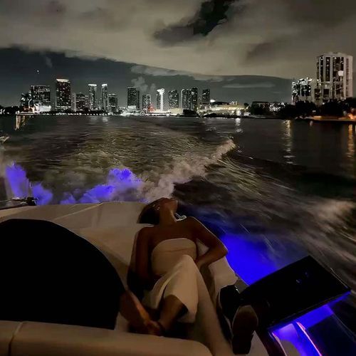 Blinding Lights (slowed to perfection)