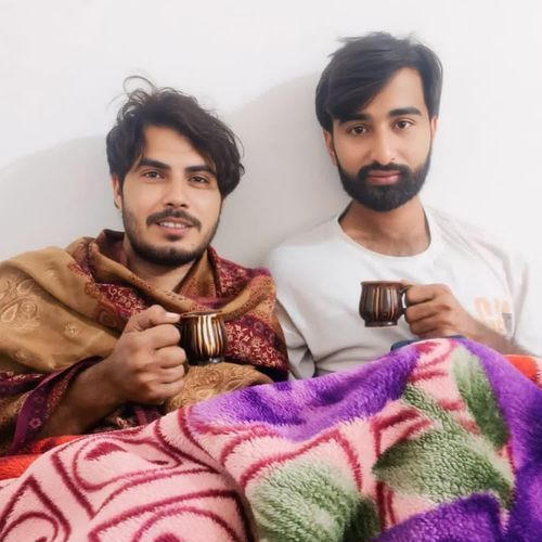 ZAKAM PURANA BAR BA DE