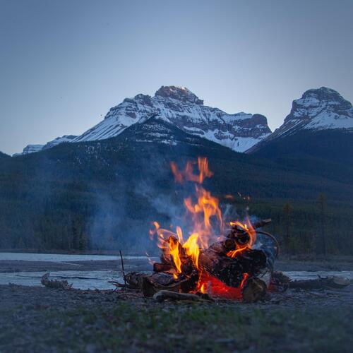 Camp Fire Sound in Nature to Help with Sleep and Relaxation