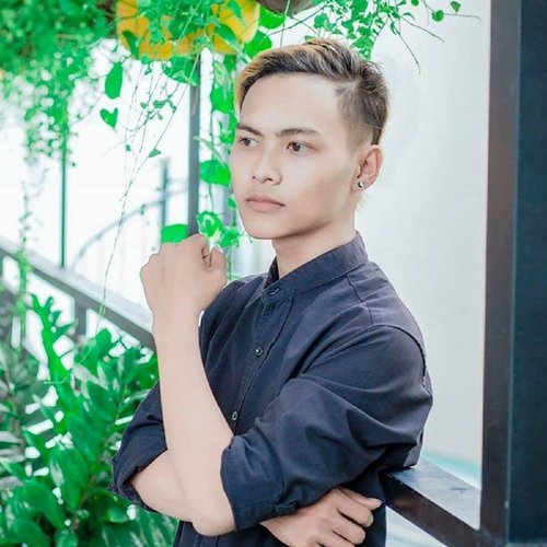 Hai Ta Đều Tổn Thương (feat. Kim Ny Ngọc) cover art