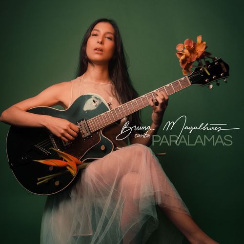 Bruna Magalhães canta Paralamas