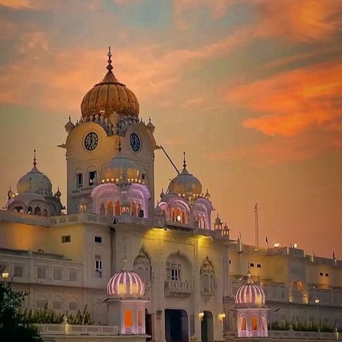 Darshan Dekh Jiwa Gur Tera