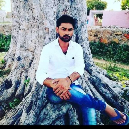 राखी बांध लाडली बहना