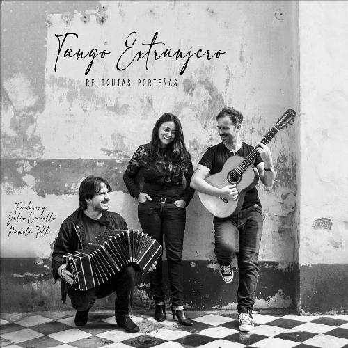 Maquillaje (feat. Julio Coviello & Pamela Tello) cover art