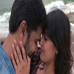 Vaan Thirakkindra Pozhudhil