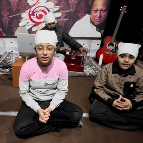 Vela aa gaya hai