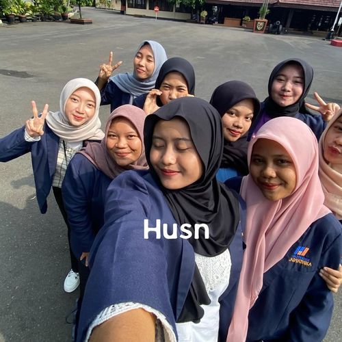 Husn