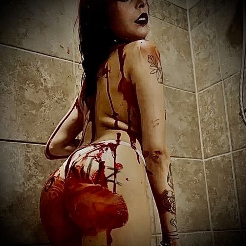 Pull Up Your Skirt (Freestyle)