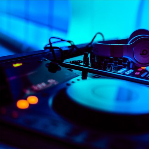 Музыка в машину в тачку басс bass самая популярная (feat. Naell)