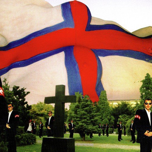 Laeran Um Familjuvirdi cover art