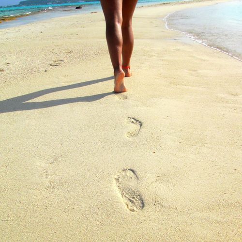 Beach Running Sound on the Edge of the Ocean