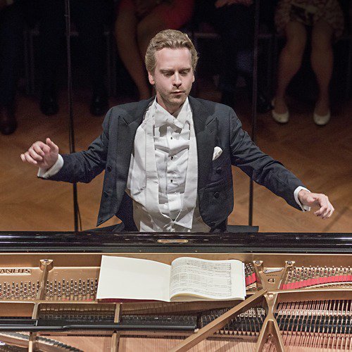 Mozart Piano Concertos K. 414 and K. 467