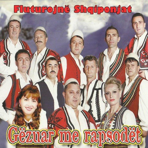 Fluturojnë Shqiponjat