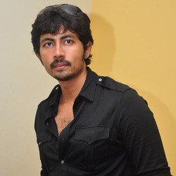  Karthik Kumar